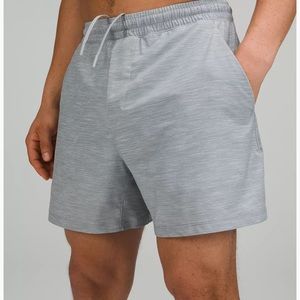 Lulu Lemon M mens lined pacebreaker shorts